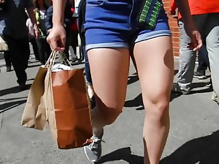 BootyCruise: Asian Babes Leg Art 29: Blue Denim Shorts