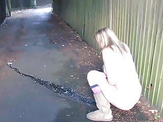 Sexy Girl Gushing In Alley