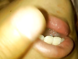 Asian Amateur Girl Sucking Close-up