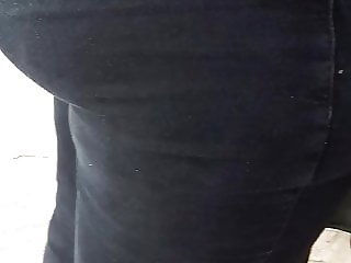 Unas rikas nalgas x la calle
